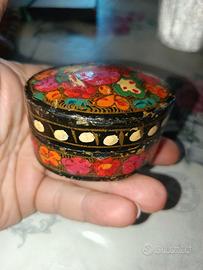 Portagioie indiano laccato