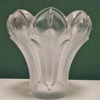 Vaso Esna di Lalique