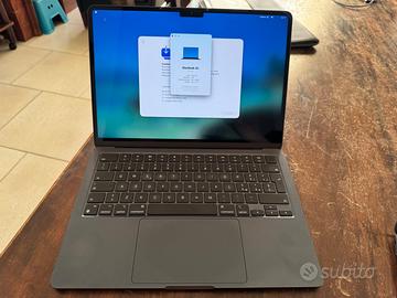 MacBook Air M2 2022