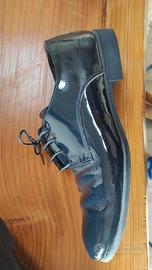 Scarpe eleganti da abito blu lucide