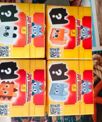 4 scatole pet simulator giochi