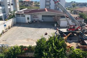 Lusciano capannone uscita aversa sud