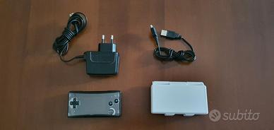 Game Boy Micro + Accessori + Flashcart 3000+ 