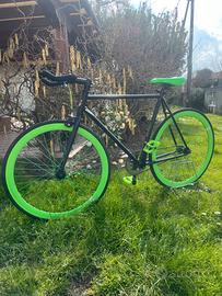Bicicletta a scatto fisso