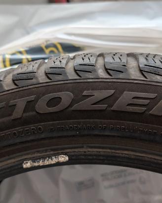 PNEUMATICI PIRELLI WINTER SOTTOZERO 3 225/45/18
