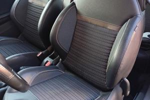 Peugeot 208 1.4 HDi 68 CV 3 porte Allure