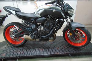 Yamaha MT-07 grigia anno 2019 km 20.000