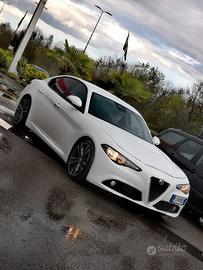 Alfa Romeo Giulia Giulia 2016 2.2 t 150cv auto