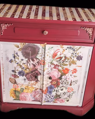 Mobiletto vintage decorato a mano – stile shabby c