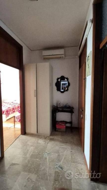 Immobile in asta di 116 m² con 3 locali e box auto - Vista 3