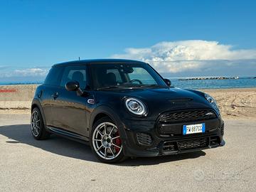 MINI JOHN COOPER WORKS - 2019