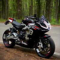 Aprilia tuono 660 factory