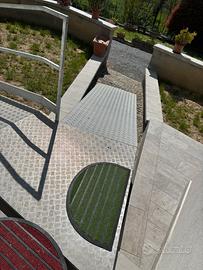 Rampa doppio scivolo con corrimano