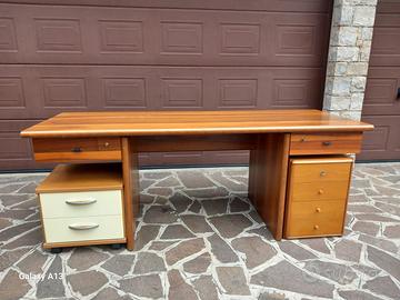 scrivania in noce massello