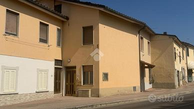 2 LOCALI A CERRETO GUIDI