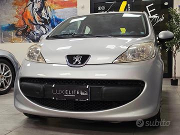 Peugeot 107 1.0 68CV 3p. Plaisir 2Tronic AUTOMATIC