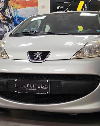 Peugeot 107 1.0 68CV 3p. Plaisir 2Tronic AUTOMATIC