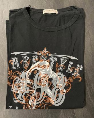T-shirt a maniche corte nera con ricami arancioni
