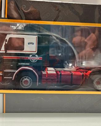 Scania 142 m  Ixo models scala 1:43 