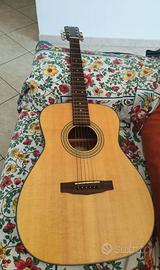 chitarra acustica