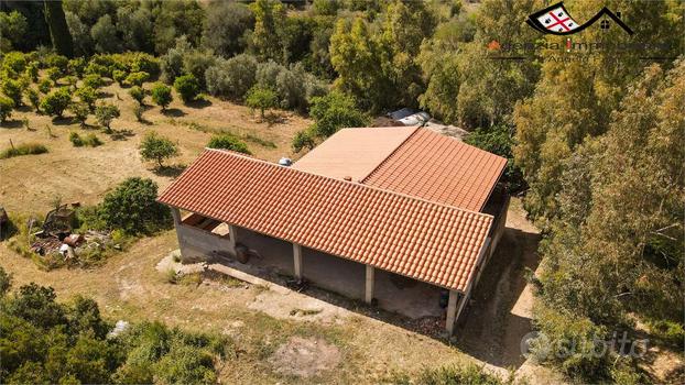 Rustico in campagna con terreno