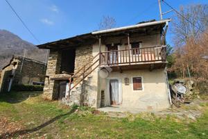 CASA INDIPENDENTE A PRAROSTINO