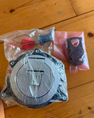Tappo serbatoio carburante originale ducati z8999