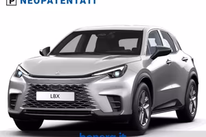 Lexus LBX 1.5 hybrid Class 2wd