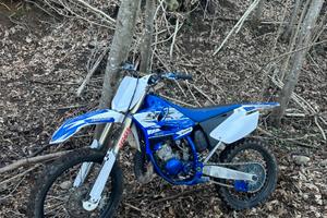 yz 125 restaurata con documento yamaha