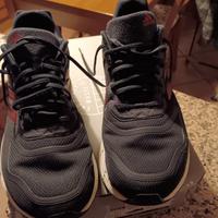 scarpe Adidas n. 45 1/2