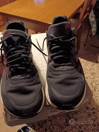 scarpe Adidas n. 45 1/2