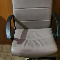 Sedia con rotelle da scrivania