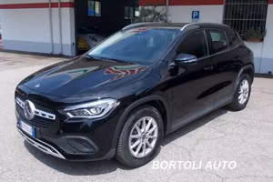 MERCEDES-BENZ GLA 200 d 57.000 KM AUTOMATICA BUS