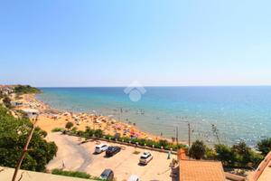2 LOCALI A ISOLA DI CAPO RIZZUTO