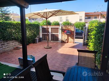 Villetta a schiera -Mesi Giugno, Luglio, Settembre