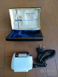 Rasoi elettrici vintage con custodie originali