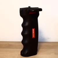 Maniglia inferiore per cage / rig video