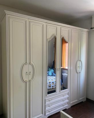 Armadio bianco
