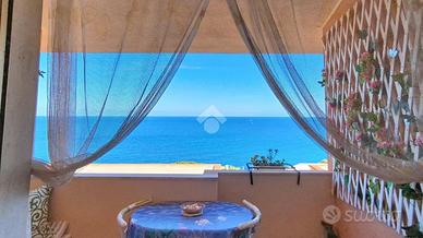 2 LOCALI A CASTELSARDO