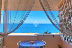 2 LOCALI A CASTELSARDO