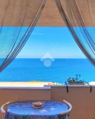 2 LOCALI A CASTELSARDO