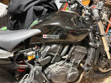 Serbatoio hornet 2010