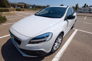 VOLVO  V40 CROSS COUNTRY 120CV