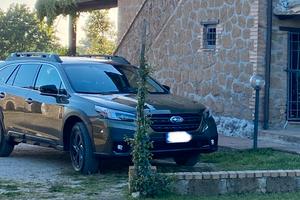 SUBARU Outback 2.5i Lineartroni Adventure