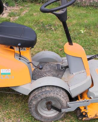 trattorino tagliaerba stiga villa 12