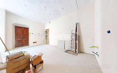 BILOCALE RISTRUTTURATO NEL CENTRO STORICO!