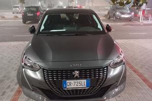 Peugeot 208 1.2 benzina