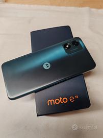 Motorola E13