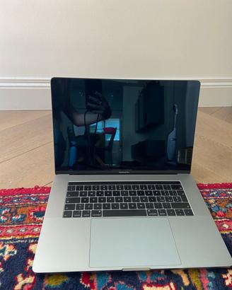 Mac book pro 16 2018