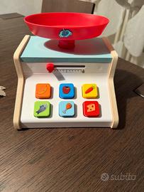 Bilancia giocattolo di legno